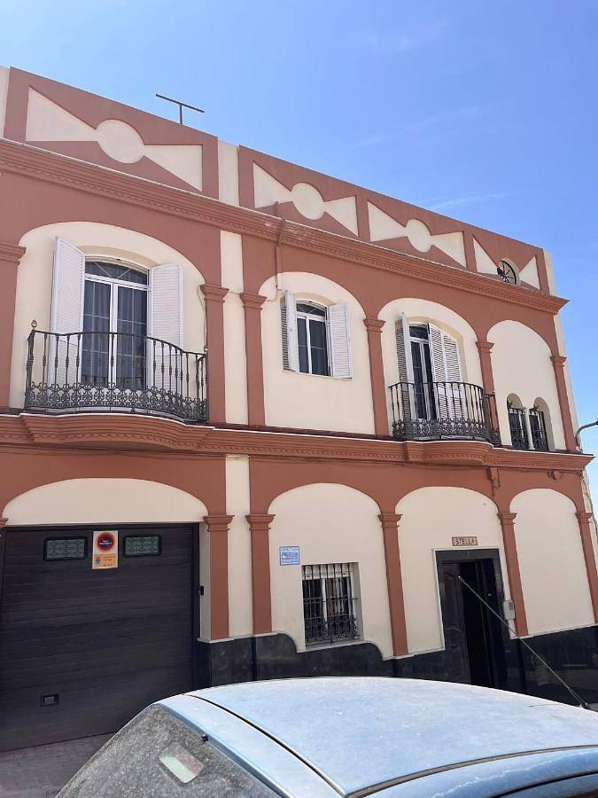 Apartamento para 6 personas, con vistas y terraza, Se admiten mascotas en Lebrija