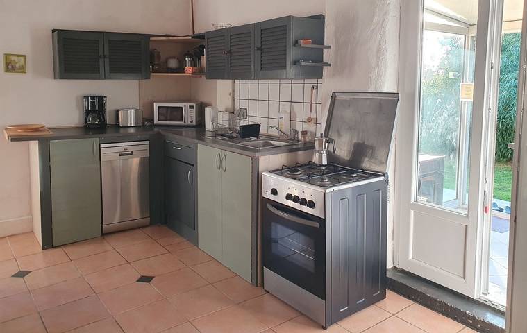 Location de vacances pour 5 personnes, avec terrasse et jardin à Ver (homonymie) - 4