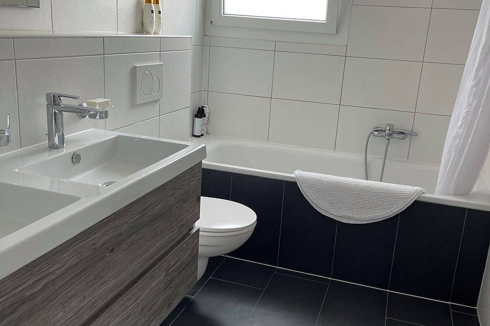 Ganze Wohnung, Lac Leman Apartment in Le Bouveret, Port-Valais