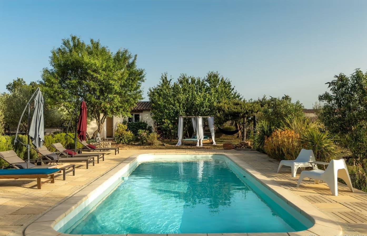 Chambre d’hôtes « Wasaï » avec terrasse privée, Wi-Fi et climatisation in Gras, Privas