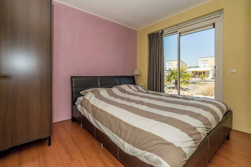 In diesem freistehenden Inselhaus befindet sich das Wohnzimmer im ersten Stock, das Haus hat eine Da in Oude-Tonge, Goeree-Overflakkee