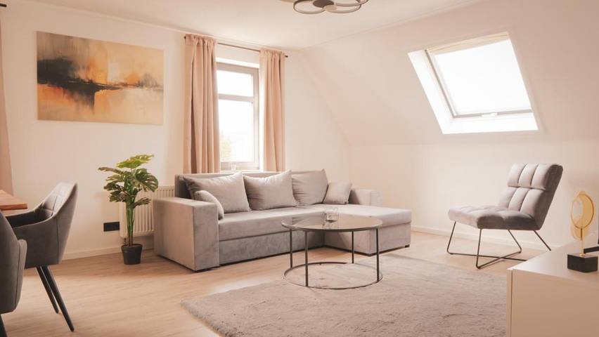 Ferienwohnung für 8 Personen, mit Balkon und Whirlpool sowie Terrasse und Ausblick in Schwäbisch Gmünd - 2