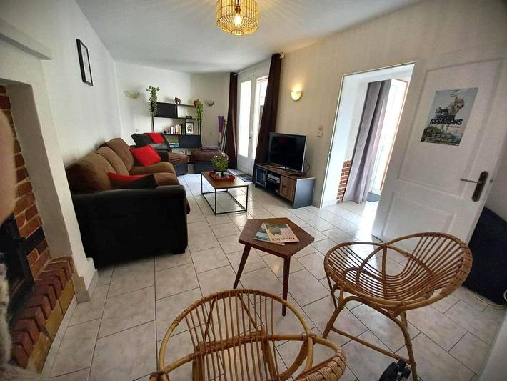 Location de vacances pour 7 personnes, avec jardin à Chambon - 3