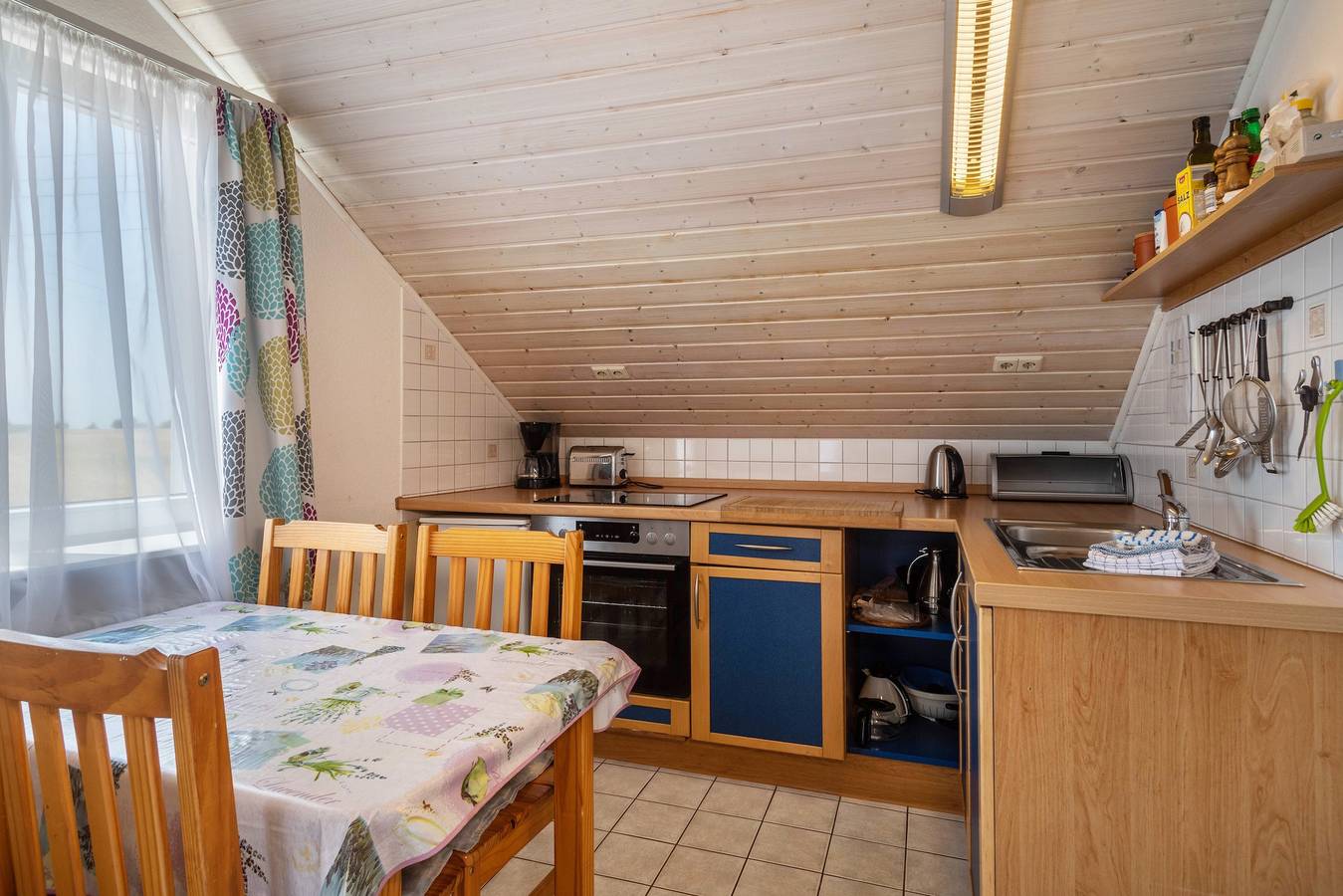Ganze Wohnung, Ferienwohnung mit Seeblick, Balkon und Wlan in Deggenhausertal, Region Bodensee-Oberschwaben