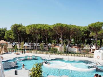 Ferienhaus für 4 Personen, mit Sauna und Kinderpool sowie Terrasse in Cavallino