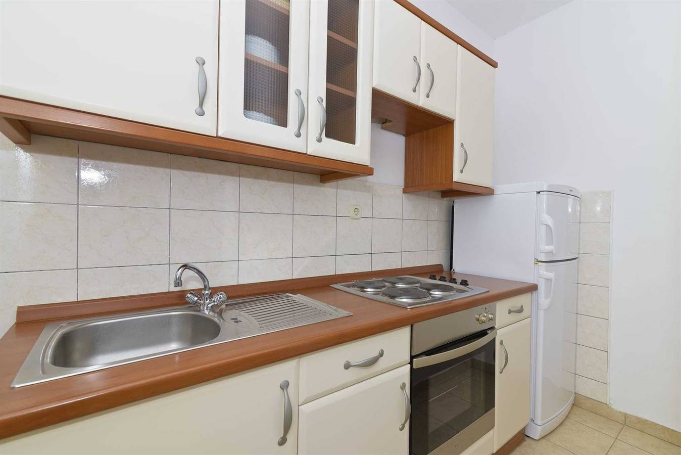 Ganze Wohnung, Apartment Martina 1 (4+1) near the beach in Srima, Croatia in Srima, Šibenik-Knin