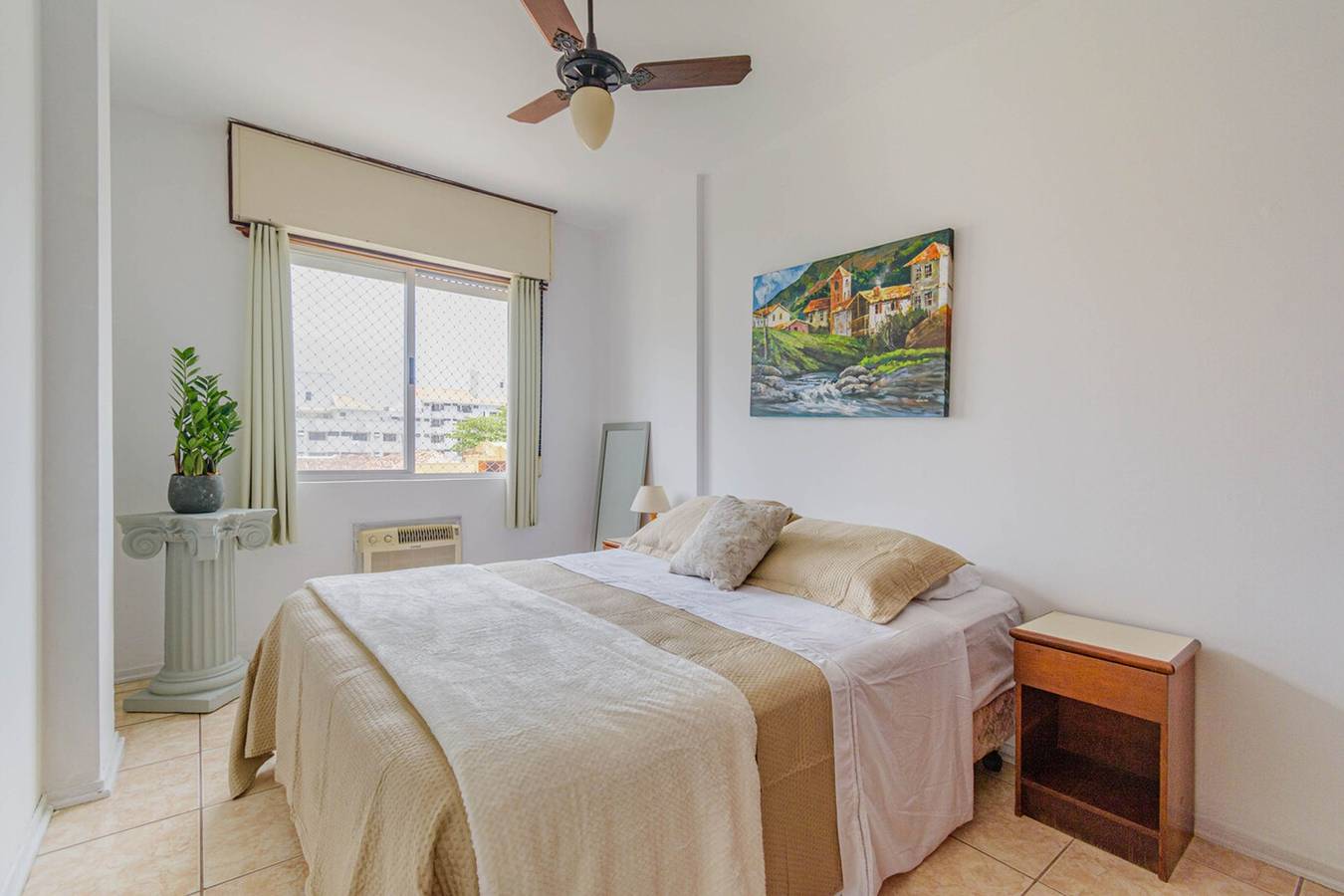 Apartamento entero, Apto com Wi-Fi a 50m da Praia de Canasvieiras in Florianópolis, Litoral Catarinense