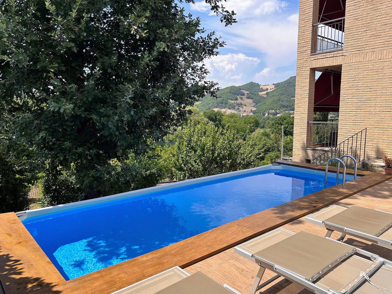 Bella villa con piscina e giardino in Fermignano, Valle del Metauro