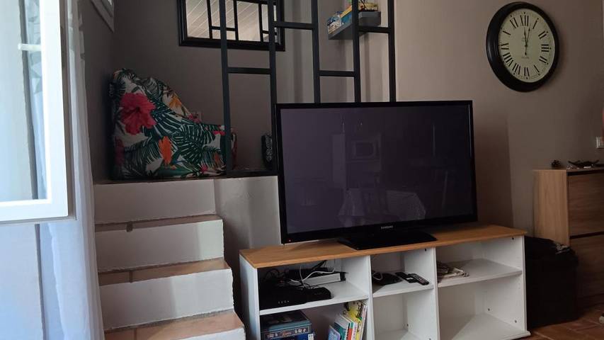 Gîte pour 4 personnes, avec Terrasse à Saint-Laurent-le-Minier - 4