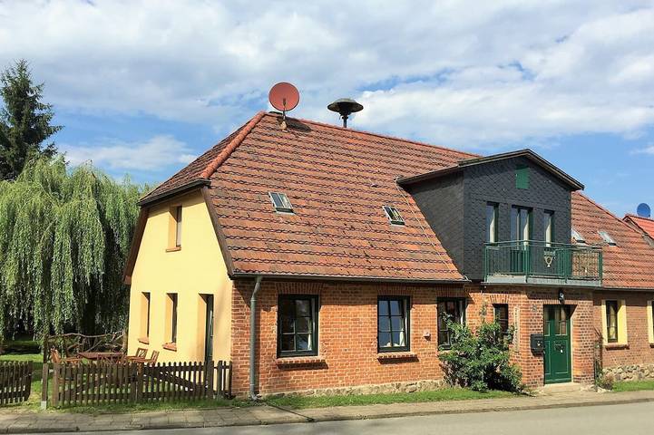 Ferienhaus für 6 Personen, mit Balkon und Garten - 1