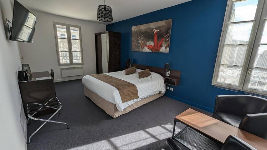 Hôtel pour 2 personnes, avec terrasse et jardin, animaux acceptés à Gémozac - 4