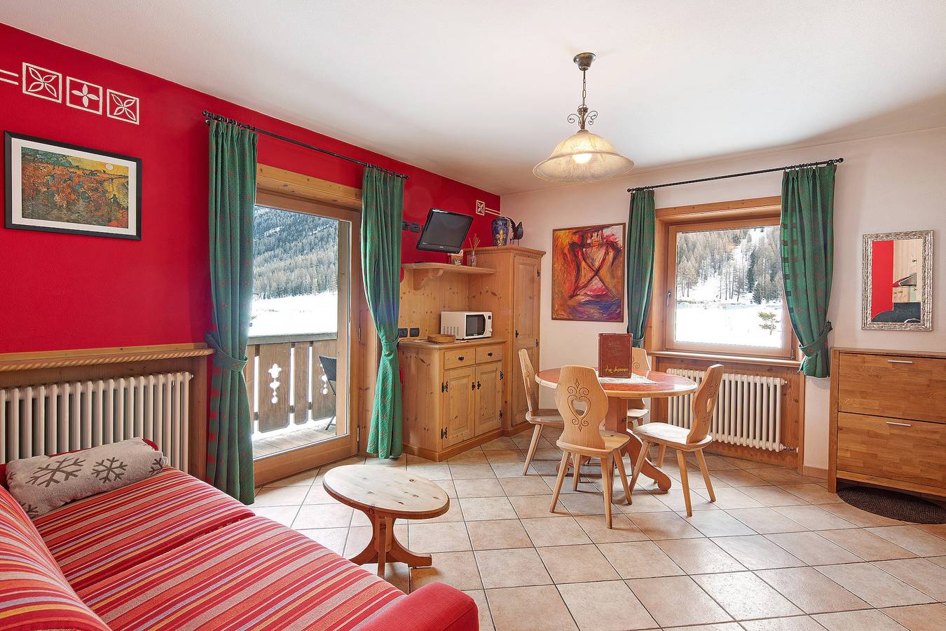 Apartamento entero, Apartamento "Van Gogh Casa Cambra" con vistas a la montaña y Wi-Fi in Livigno, Valtellina