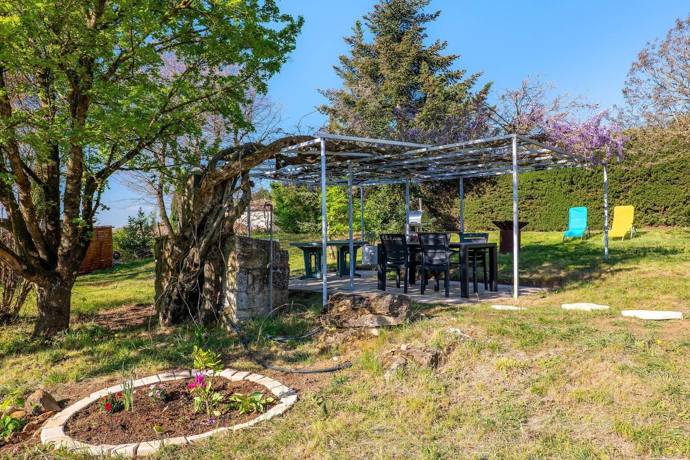 Chez Nana – Haus im Gard mit Garten und Klimaanlage in Barjac, Alès und Umgebung