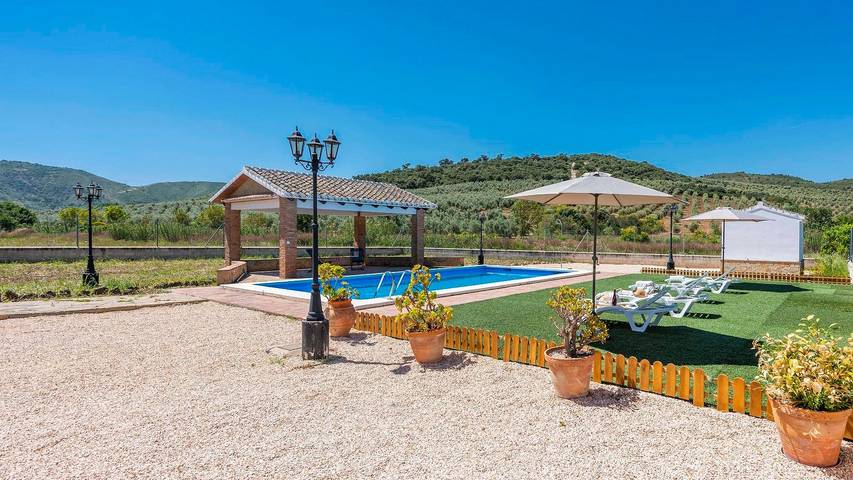 Casa rural para 10 personas, con piscina y balcón/terraza en Archidona - 2