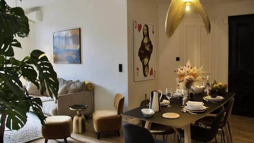 Gîte pour 7 personnes, avec Balcon et Terrasse dans Casino Grand Cercle - 2