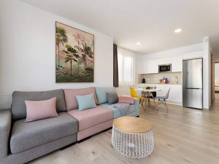 Apartamento entero, Apartamento moderno en Playa Honda con terraza privada in Playa Honda, San Bartolomé