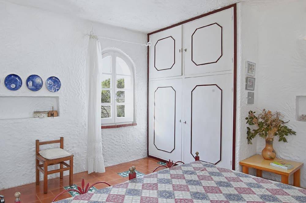 Villa Costa Rossa in La Marinedda, Trinità d'Agultu e Vignola