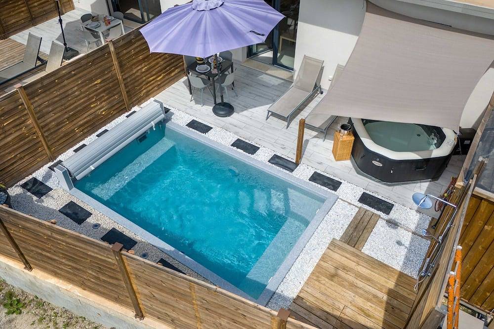 Entire apartment, Luxury apartment, private spa & heated pool in Roquefort-les-Pins, Cannes region