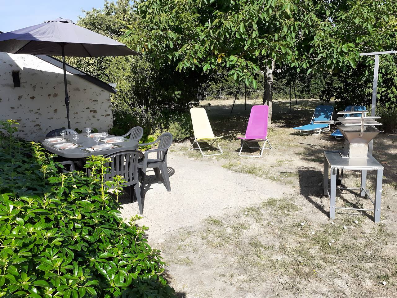 Casa Vacacional 'La Bonnetière' con Terraza Privada, Jardín Compartido y Wi-Fi in Joué-lès-Tours, Región de Tours