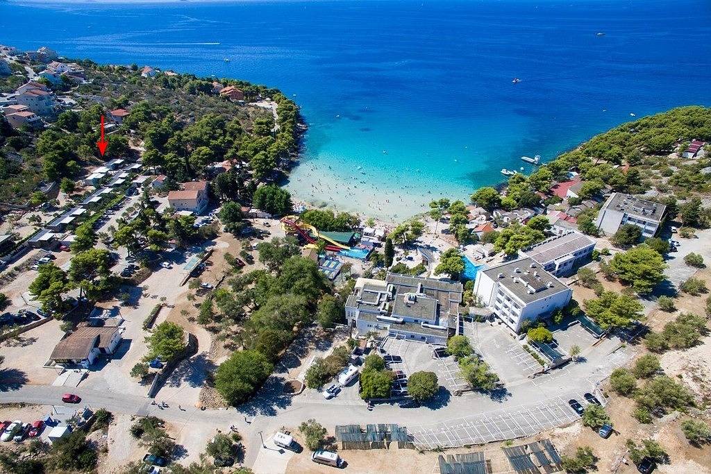 Entire apartment, Two bedroom apartment with terrace and sea view Murter A-25263-a in Općina Murter-Kornati, Murter