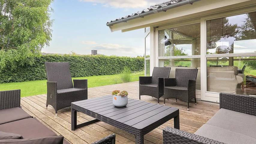 Ferienhaus für 7 Personen, mit Terrasse und Sauna sowie Whirlpool in Marielyst - 3