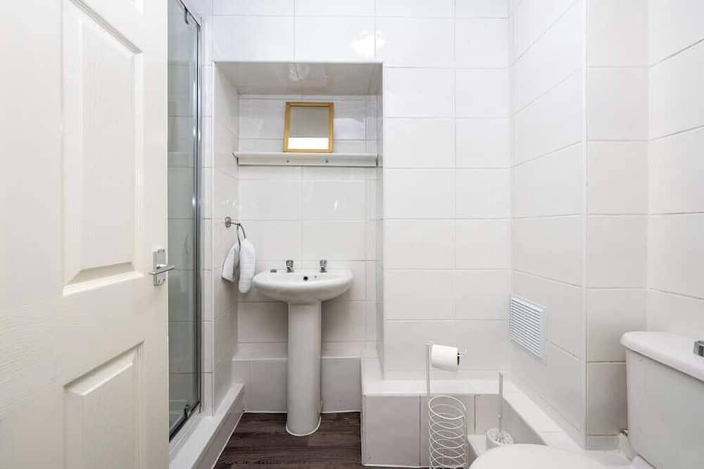 Appartamento intero, En-suite Flat • Kitchen • Quiet Near Shops & Bus in Swansea, Swansea e dintorni