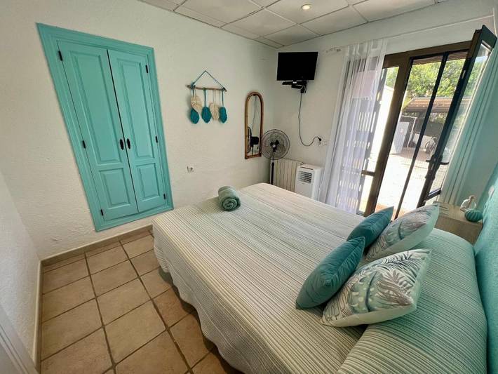 Chambre d’hôte pour 2 personnes, avec piscine ainsi que jardin et vue à Jávea - 4