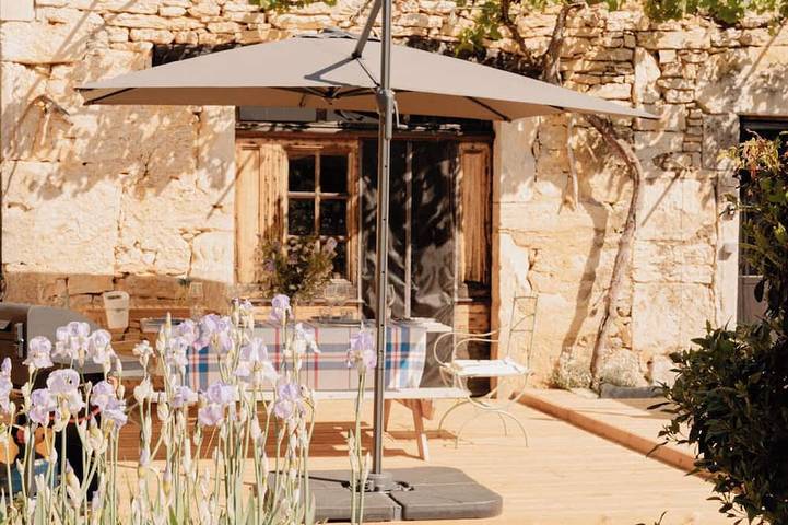 Le Mas Estela : maison traditionnelle en pierre au calme en pleine campagne in Marcilhac-sur-Célé, Quercy