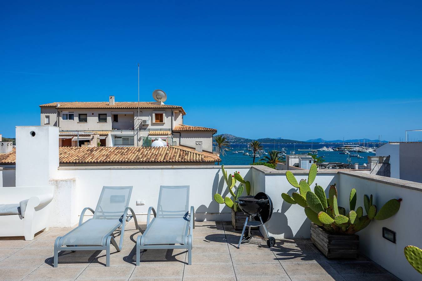 Ganze Wohnung, Ferienwohnung Can Fiol Ii in Strandnähe mit Meerblick, Wlan & Terrasse in Port de Pollença, Pollença