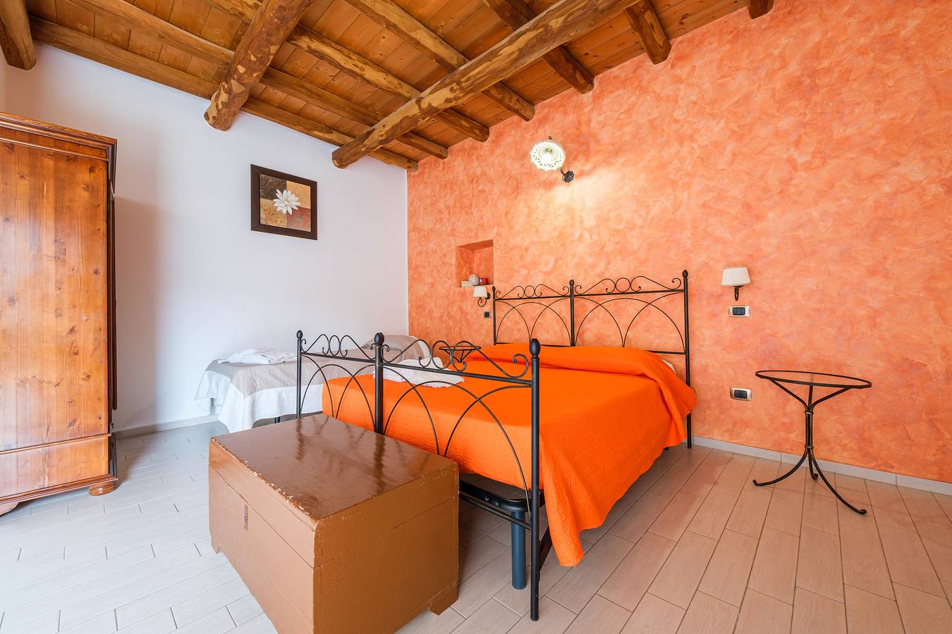 Antico Casale Gioiosa Marea Habitación 'Gioiosa Guardia' con Vista a la Montaña, Wi-Fi y Aire Acondicionado in Gioiosa Marea, Provincia de Messina