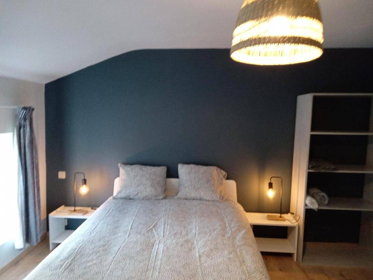 Double Room with Private Bathroom in Grune, Nassogne