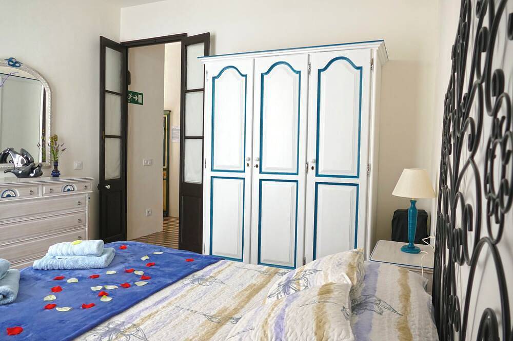 House 100 meters from the beach and 40 km from Barcelona (free parking) in Arenys de Mar, Costa del Maresme