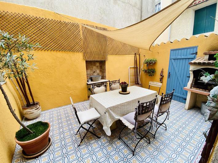 Gîte pour 6 personnes, avec Terrasse à Salles-d'Aude