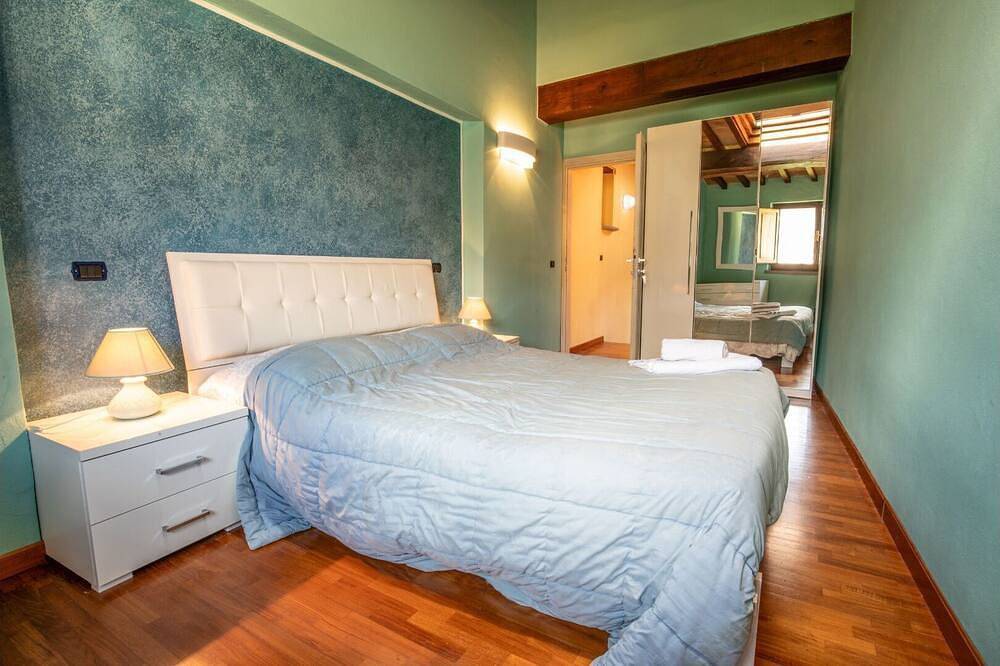 Palazzo Collesi\nprestigioso  Ampio Cielo Terra Posto Vicino A Piazza Principale in Città di Castello (Italia), Valtiberina