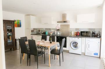 Maison De Vacances pour 6 Personnes dans Saint-Guénolé, Penmarch, Photo 3