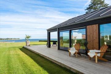 Ferienhaus für 8 Personen, mit Terrasse in Odder und Umgebung