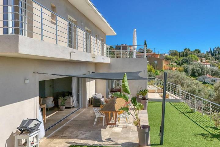 Villa pour 10 personnes, avec vue ainsi que piscine et jardin à Ollioules - 3