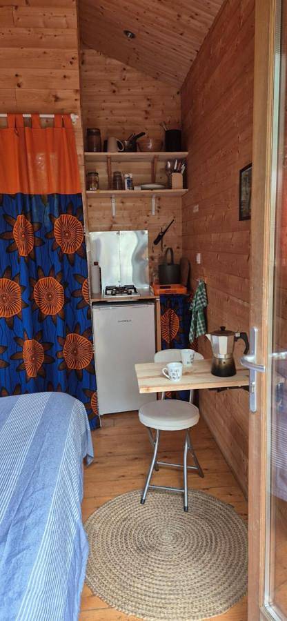 Tente pour 2 personnes, avec terrasse dans l' Aisne - 2