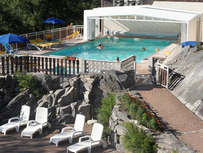 Chalet pour 4 personnes, avec piscine et balcon