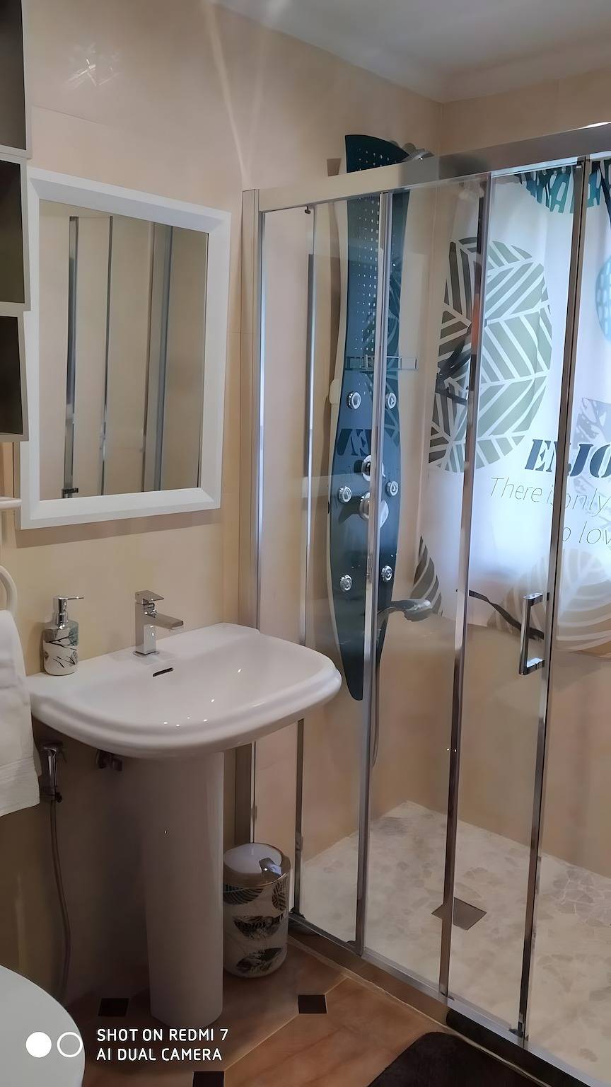 Appartement entier, Appartement 'La Fuente Ribadeo 1' avec vue montagne, Wi-Fi et climatisation in Ribadeo, A Mariña Lucense