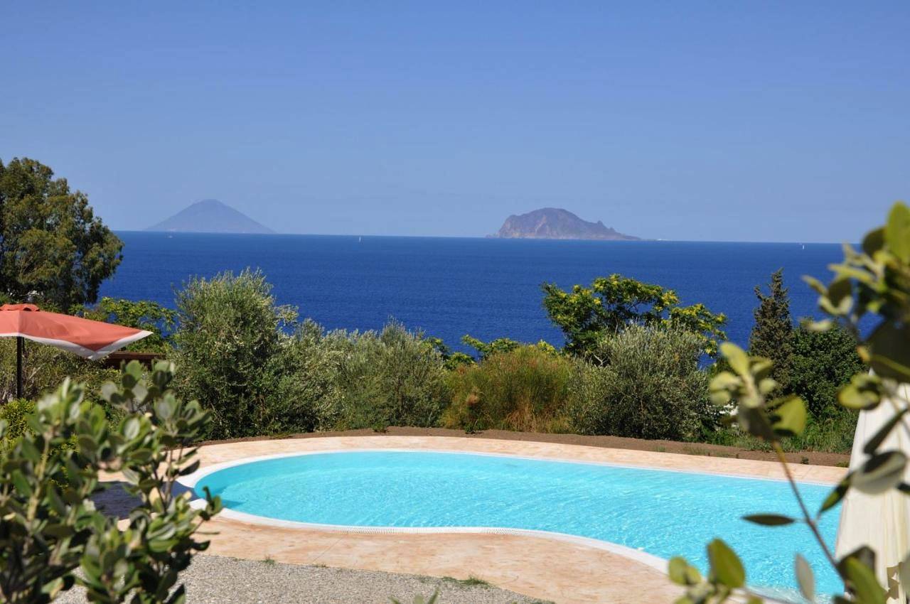 Double or Twin Room with Sea View in Santa Marina Salina, Salina