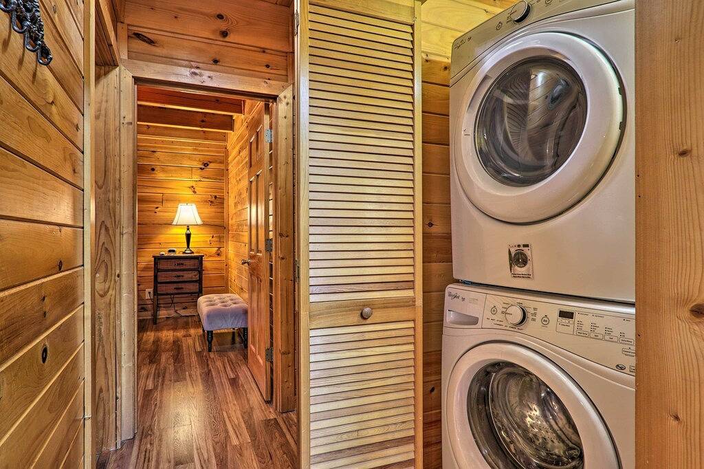 Smoky Mountains Cabin < 1 Mi to Douglas Lake in Douglas Lake