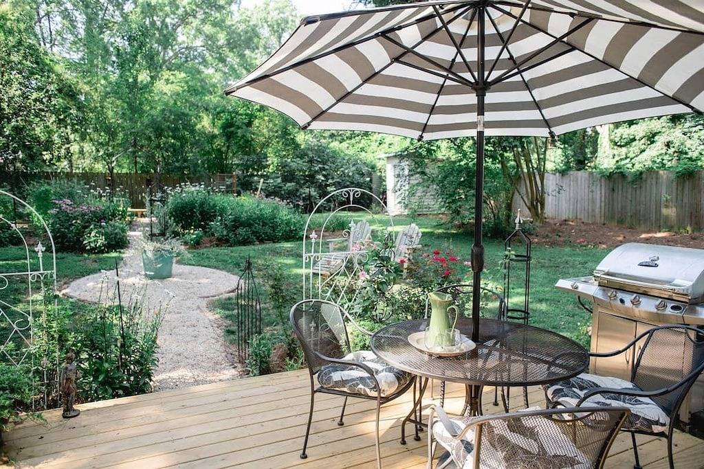 Modern ranch house conveniently located in Greensboro in Greensboro, Guilford County