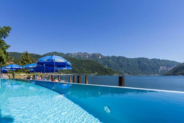 Hôtel pour 2 personnes, avec Balcon et Terrasse ainsi que Piscine et Vue à Melide