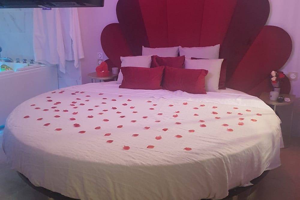 Apartamento entero, Aphrodisia Love concept  in Maraussan, Region de Béziers