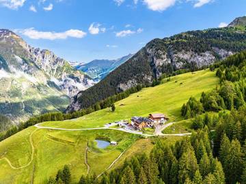 Hôtel pour 2 personnes, avec vue ainsi que jardin et sauna, animaux acceptés à Nauders