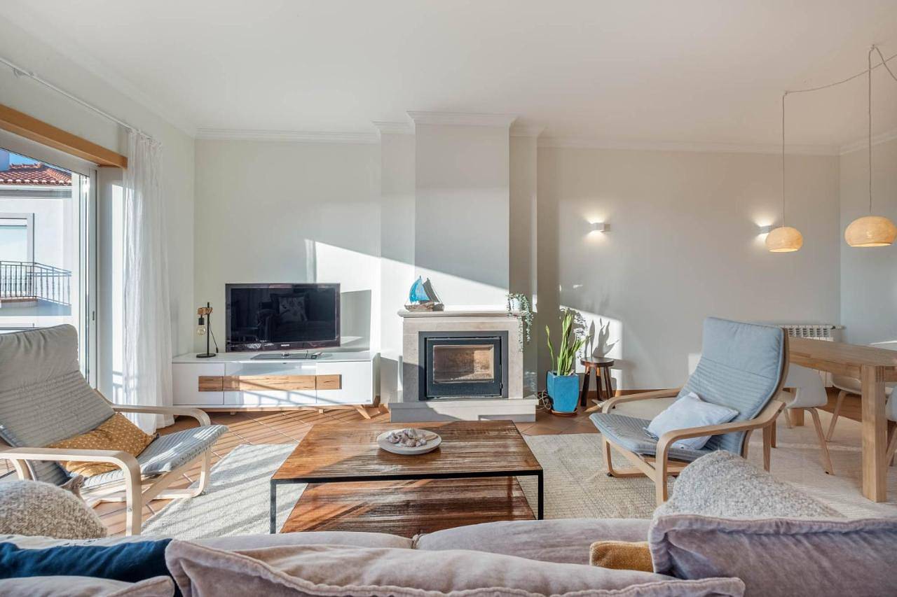 Apartamento inteiro, Two-Bedroom Apartment in Amoreira, Leiria distrito