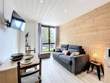 Gîte pour 2 personnes, avec piscine à Villarembert