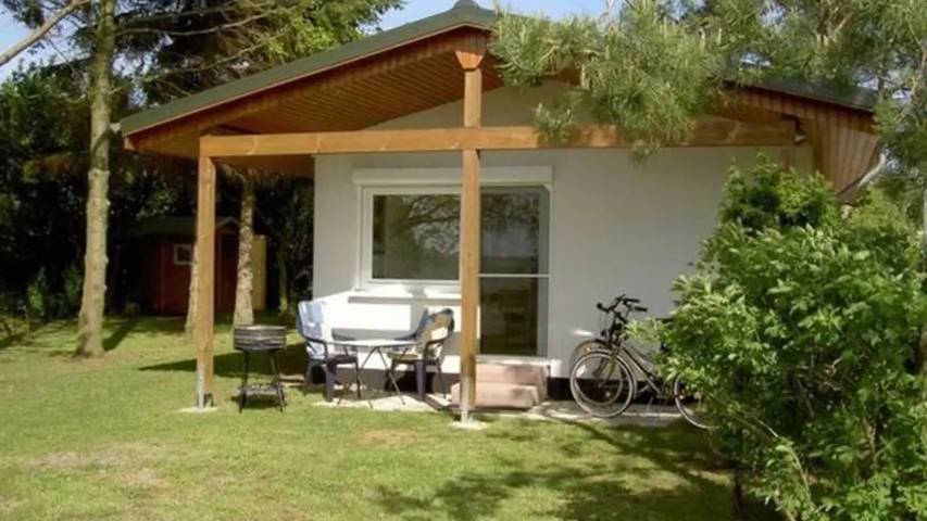 Bungalow für 4 Personen, mit Garten in Fuhlendorf
