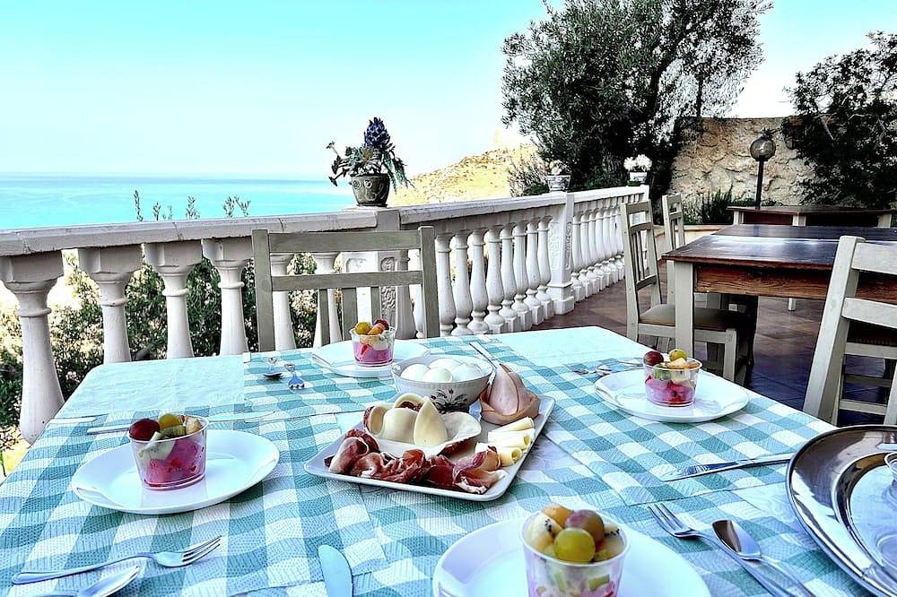 The Hill By The Sea in Marina di Palma, Palma di Montechiaro